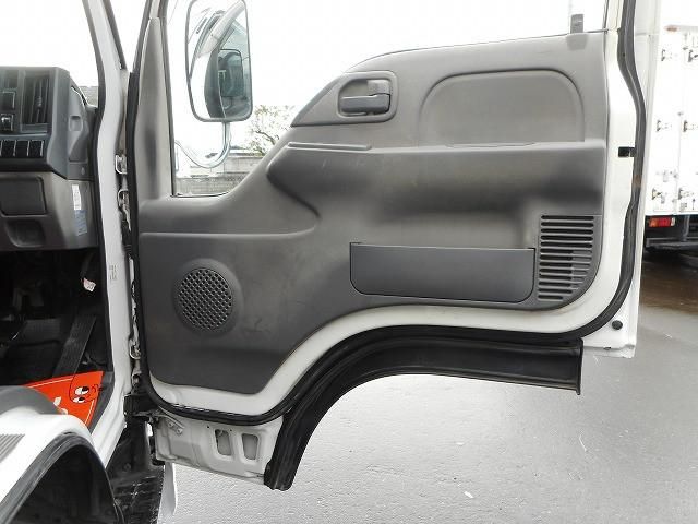 ISUZU ELF 2011 Image 31