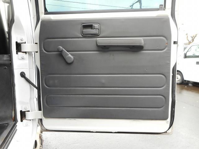 ISUZU ELF 2011 Image 31