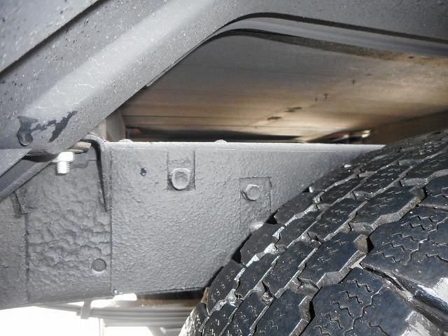 ISUZU ELF 2011 Image 31