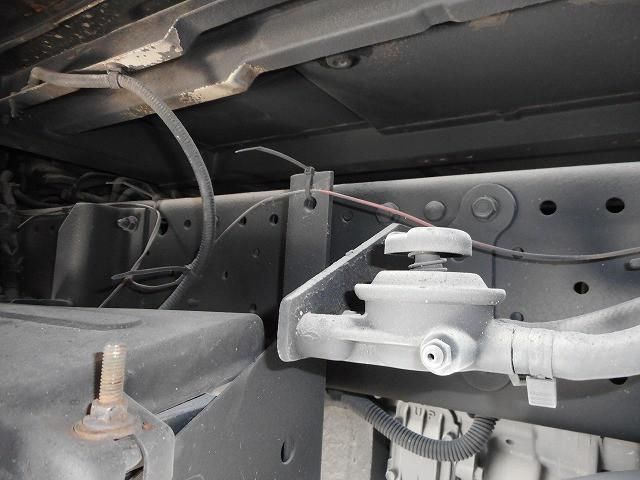 ISUZU ELF 2011 Image 31