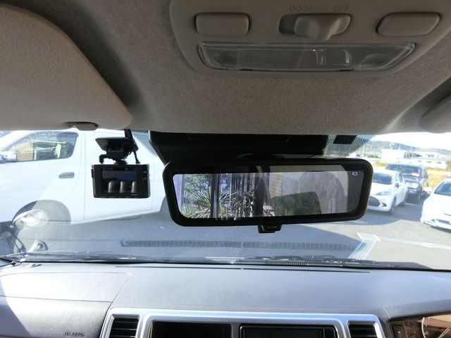 TOYOTA HIACE WAGON 4WD 2023 Image 31