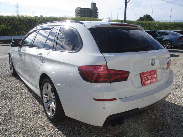 BMW 5SERIES TOURING 2016 Image 31
