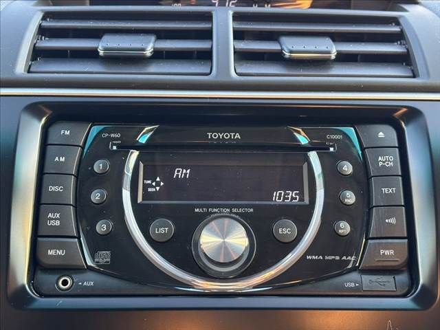 TOYOTA CAMRY HYBRID 2012 Image 31