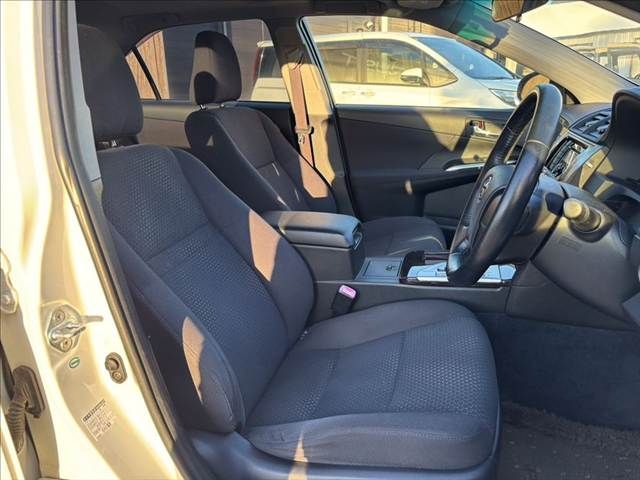 TOYOTA CAMRY HYBRID 2012 Image 31