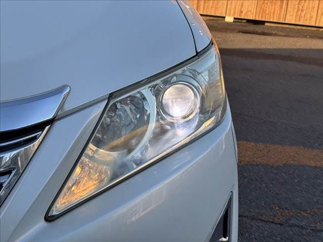 TOYOTA CAMRY HYBRID 2012 Image 31