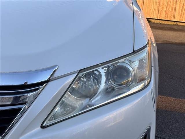 TOYOTA CAMRY HYBRID 2012 Image 31