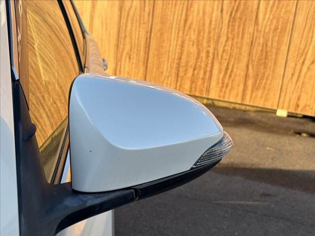 TOYOTA CAMRY HYBRID 2012 Image 31