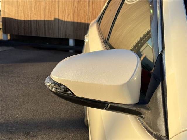 TOYOTA CAMRY HYBRID 2012 Image 31