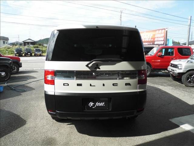 MITSUBISHI DELICA D:5 2WD 2008 Image 31