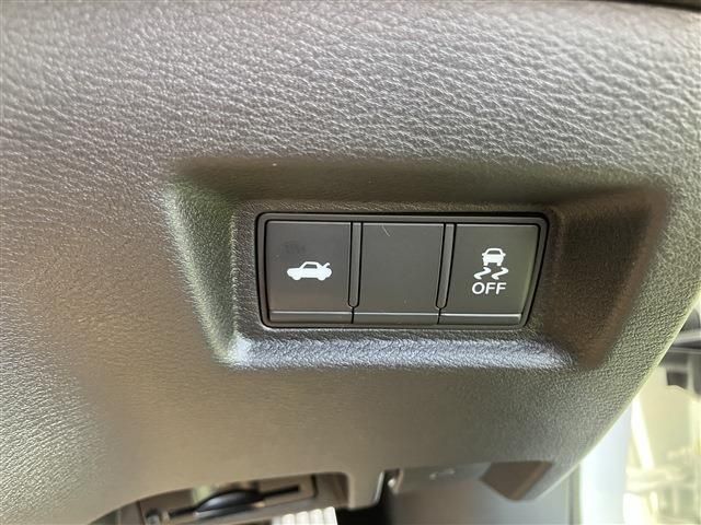 NISSAN SKYLINE 2022 Image 31