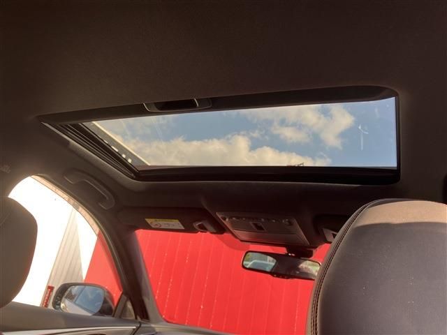 NISSAN SKYLINE 2022 Image 31