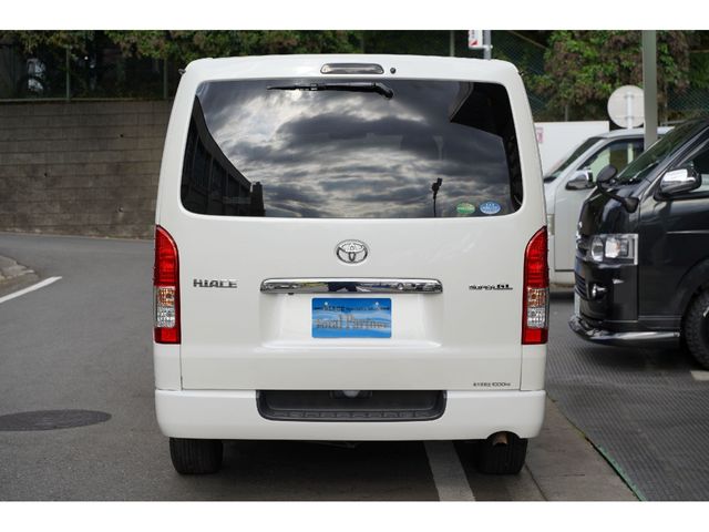 TOYOTA HIACE VAN 2WD 2015 Image 31