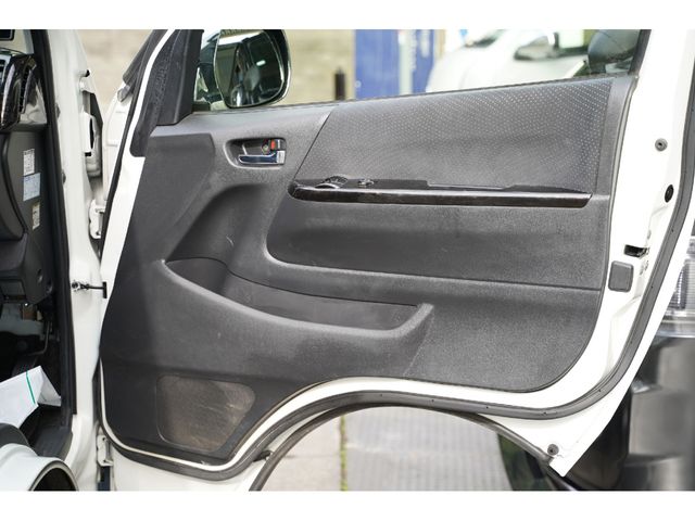 TOYOTA HIACE VAN 2WD 2015 Image 31