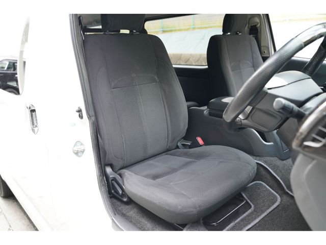 TOYOTA HIACE VAN 2WD 2015 Image 31