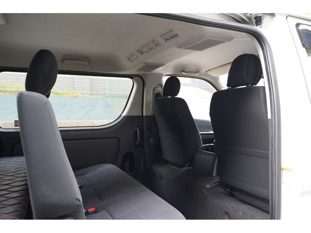 TOYOTA HIACE VAN 2WD 2015 Image 31