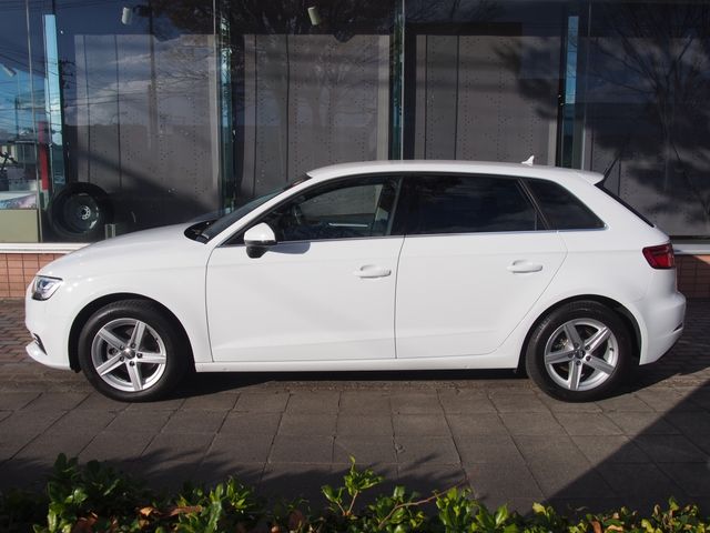 AUDI A3 SPORTBACK 2017 Image 31