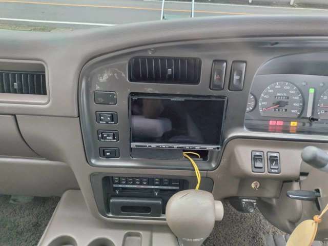 NISSAN CARAVAN COACH 1994 Image 31