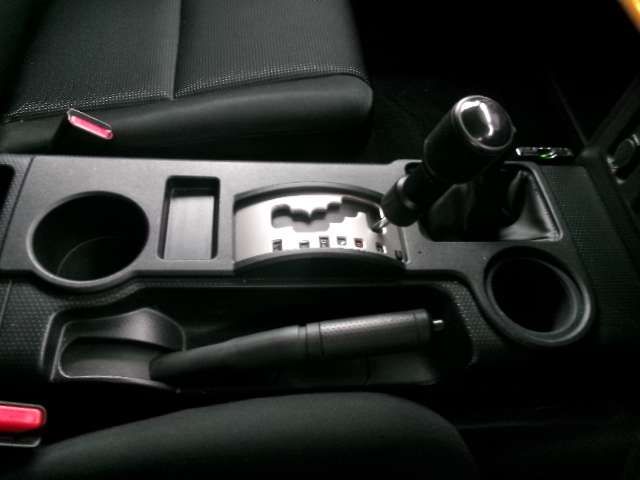 TOYOTA FJ CRUISER 4WD 2011 Image 31