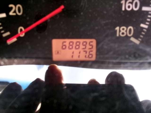 NISSAN CEFIRO 2001 Image 31