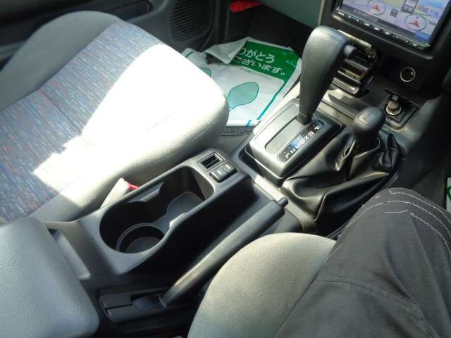 ISUZU MU 1999 Image 31