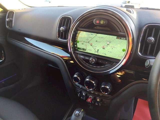 BMW MINI COOPER CROSSOVE 2019 Image 31