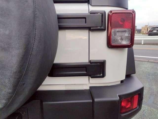 JEEP WRANGLER UNLIMI 2010 Image 31