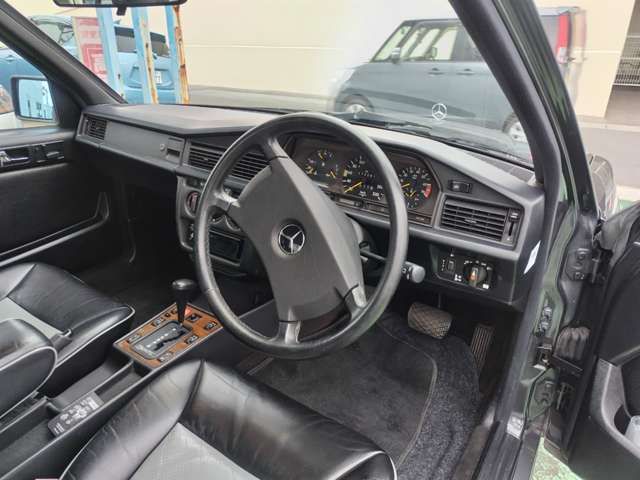 MERCEDES BENZ 190 CL 1991 Image 31