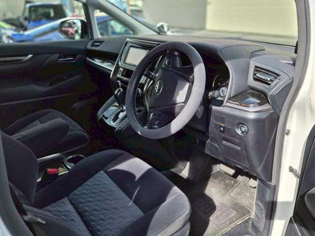 TOYOTA VELLFIRE 2015 Image 31