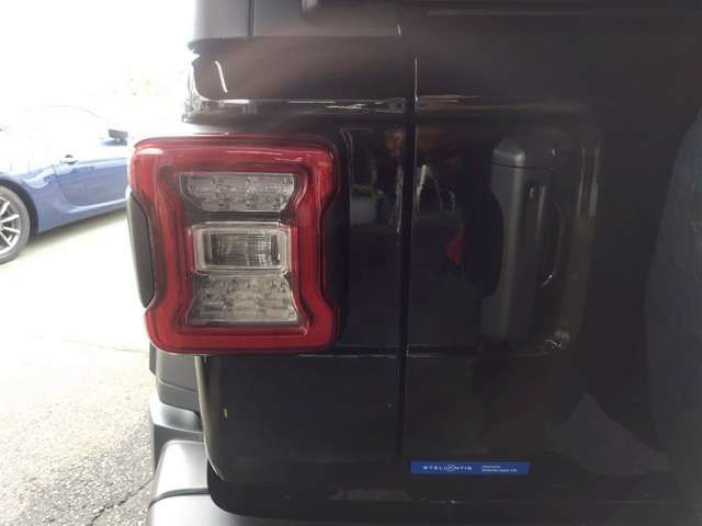 JEEP WRANGLER UNLIMI 2022 Image 31