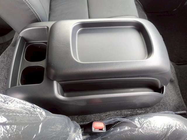 TOYOTA HIACE VAN 2WD 2025 Image 31