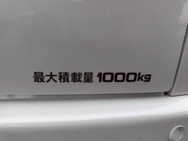 TOYOTA HIACE VAN 2WD 2025 Image 31