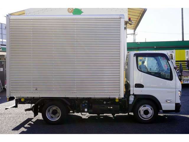 MITSUBISHI CANTER 2023 Image 31