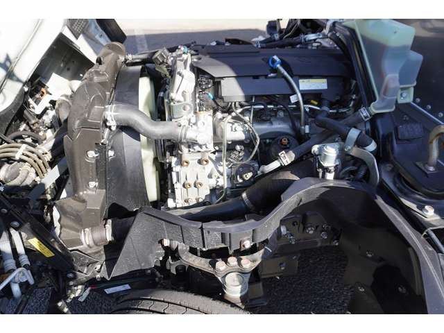 MITSUBISHI CANTER 2023 Image 31