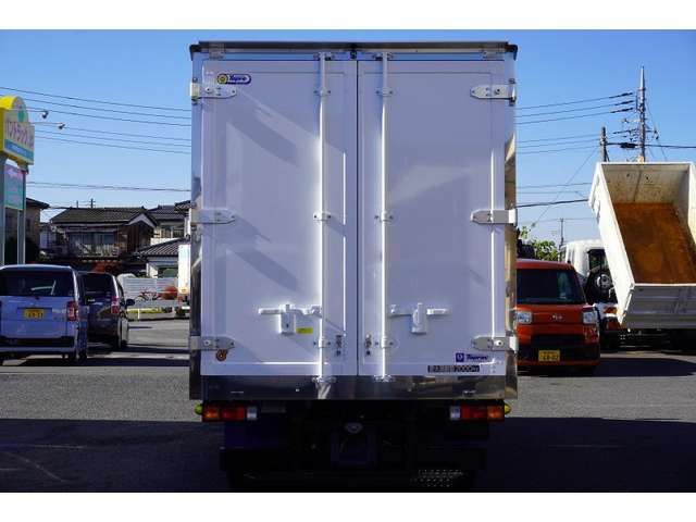 MITSUBISHI CANTER 2025 Image 31