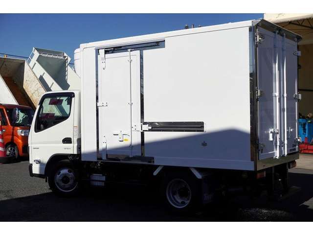 MITSUBISHI CANTER 2025 Image 31