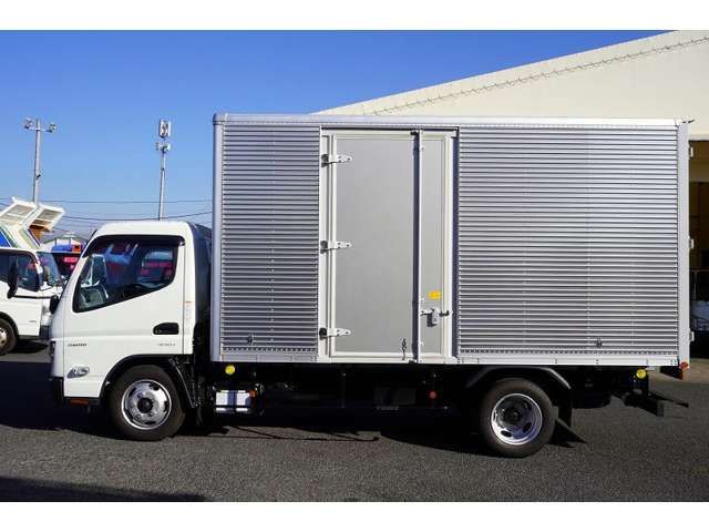 MITSUBISHI CANTER 2023 Image 31