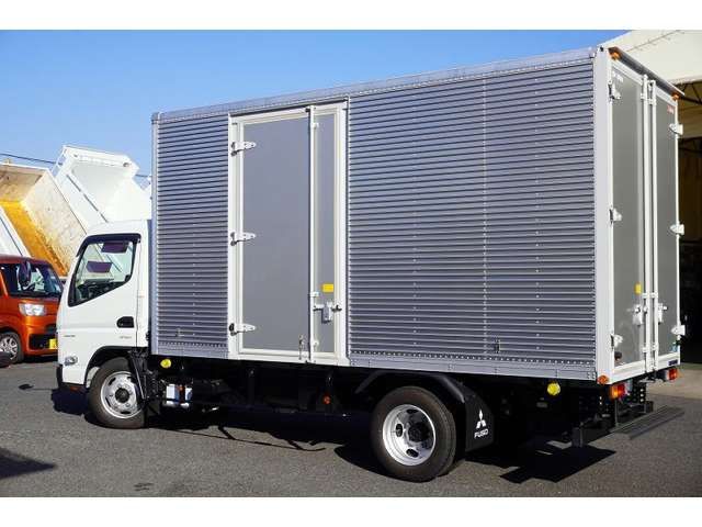 MITSUBISHI CANTER 2023 Image 31