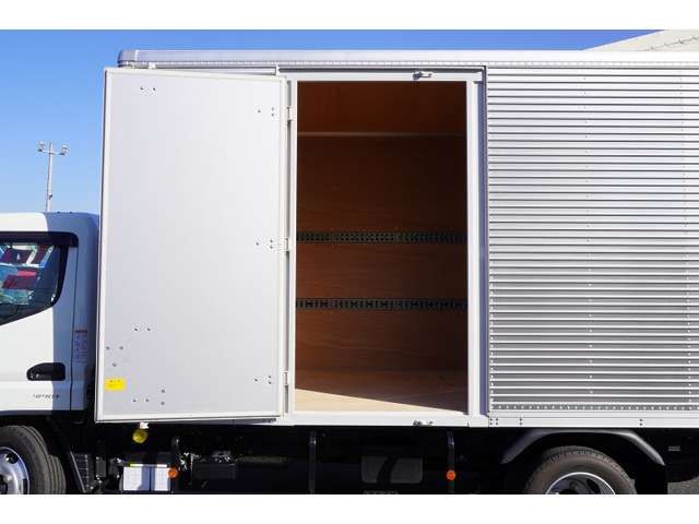 MITSUBISHI CANTER 2023 Image 31