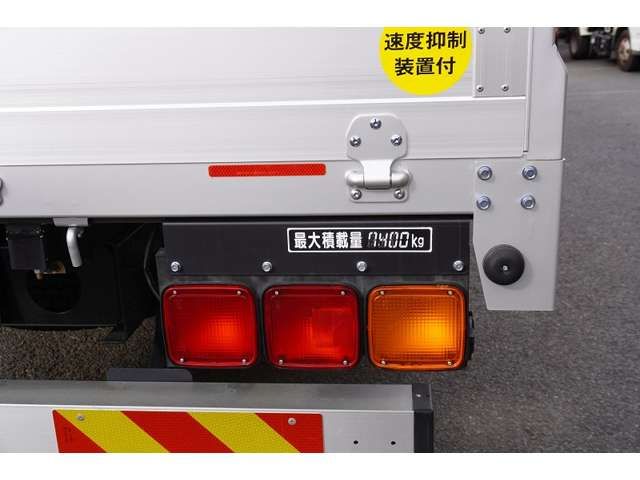 MITSUBISHI FUSOU FIGHTER 2024 Image 31