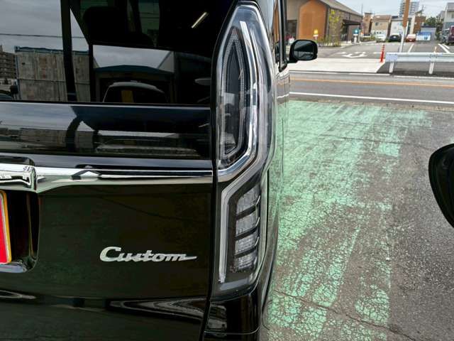 HONDA N BOX CUSTOM 2018 Image 31