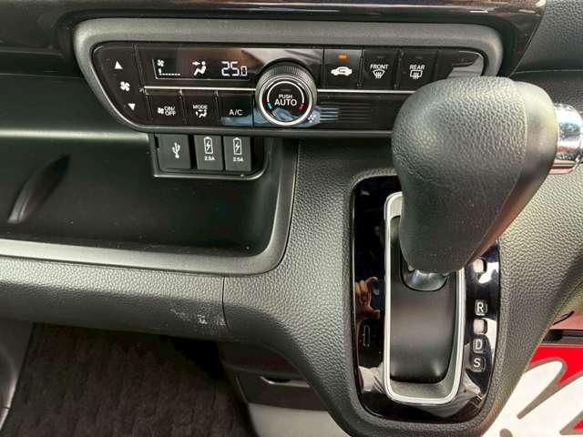 HONDA N BOX CUSTOM 2018 Image 31