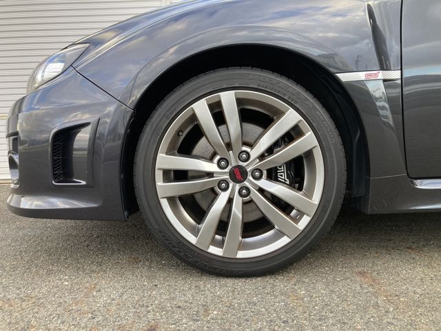 SUBARU IMPREZA WRX 5DOOR 2013 Image 31