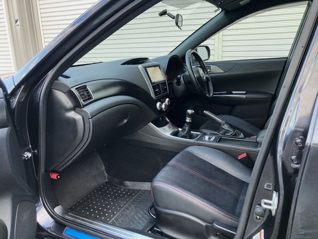 SUBARU IMPREZA WRX 5DOOR 2013 Image 31