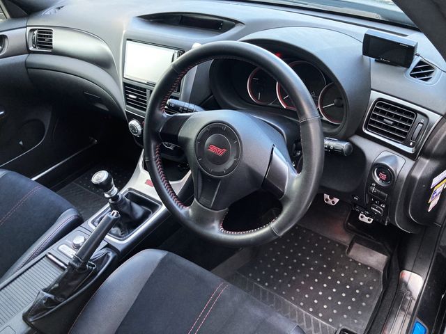 SUBARU IMPREZA WRX 5DOOR 2013 Image 31