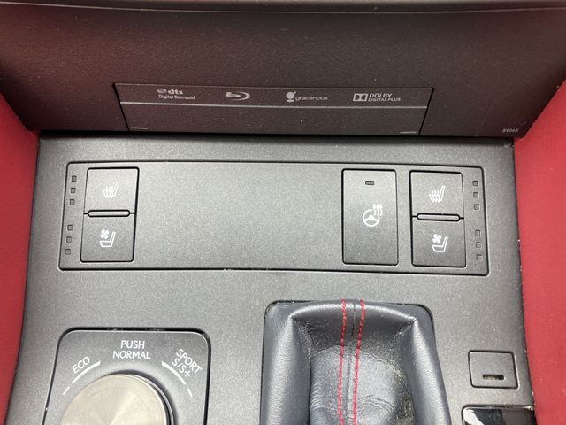 TOYOTA LEXUS RC300H 2015 Image 31