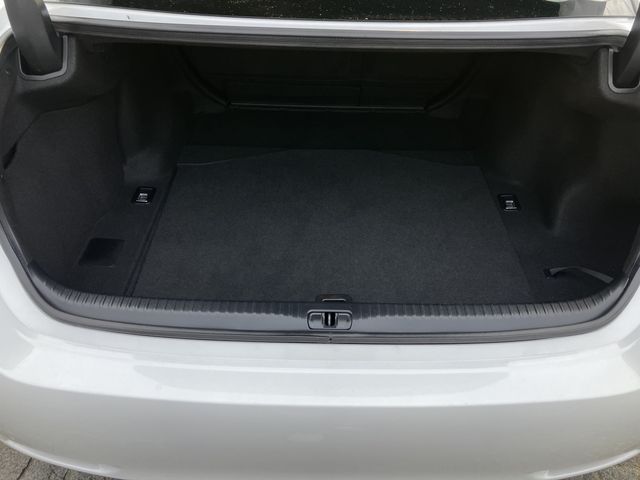 TOYOTA LEXUS RC300H 2015 Image 31