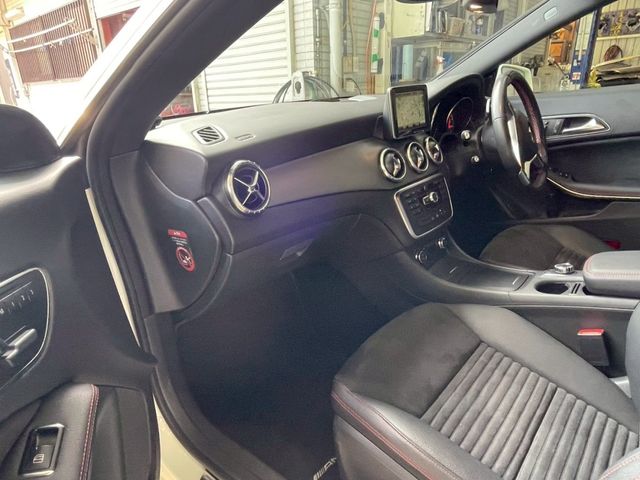 MERCEDES BENZ CLA CL 2013 Image 31