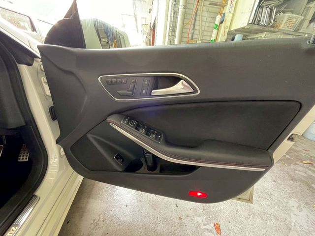 MERCEDES BENZ CLA CL 2013 Image 31