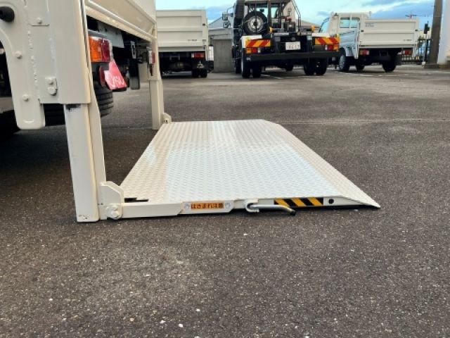 TOYOTA DYNA 2024 Image 31