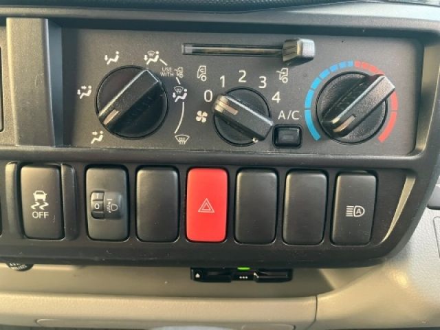 TOYOTA DYNA 2024 Image 31